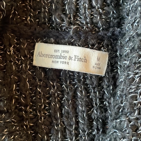 Abercrombie Fitch Womens Medium Gray Asymmetrical Zip Collared Knit Sweater - Picture 4 of 5